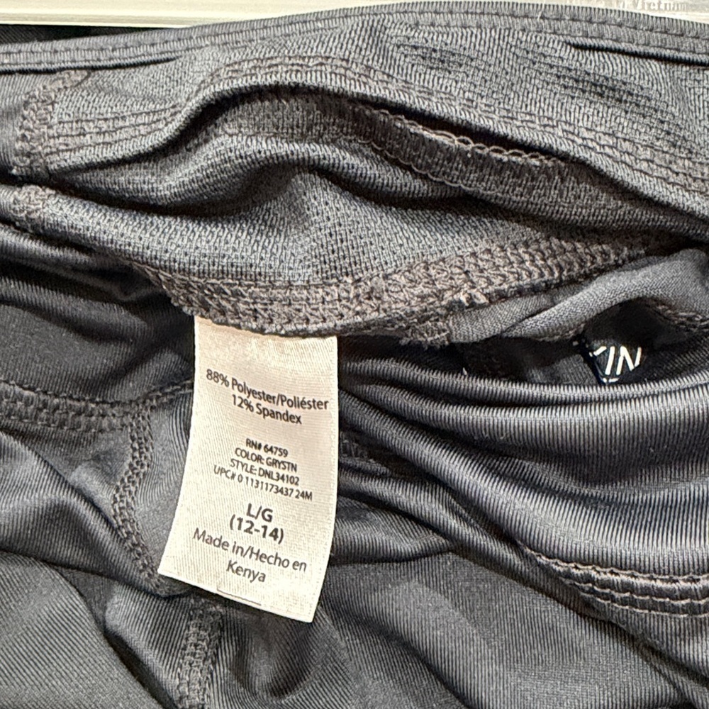 Danskin Now size large 12–14 three-quarter length workout yoga capri - Picture 3 of 4